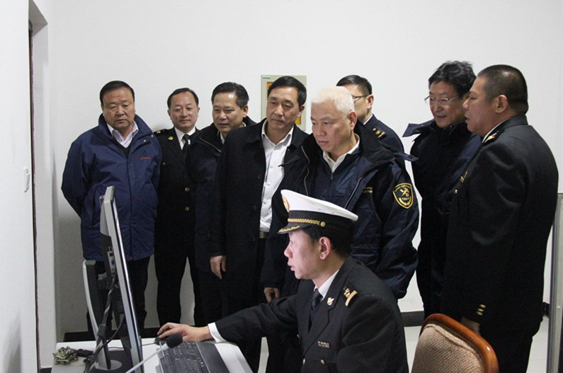 3月2日副署长李国到乌鲁木齐海关所属喀什海关调研